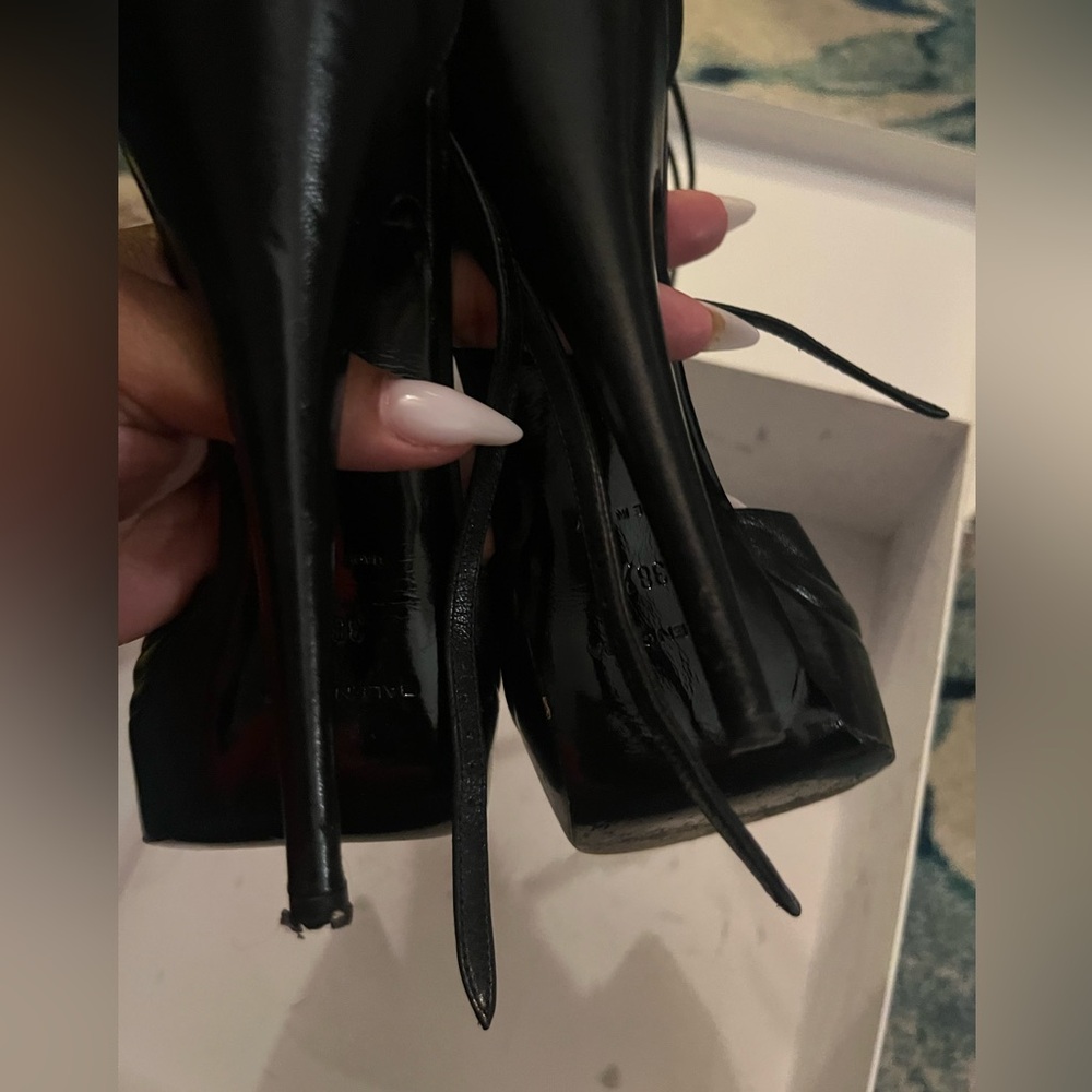 BALENCIAGA PUMPS